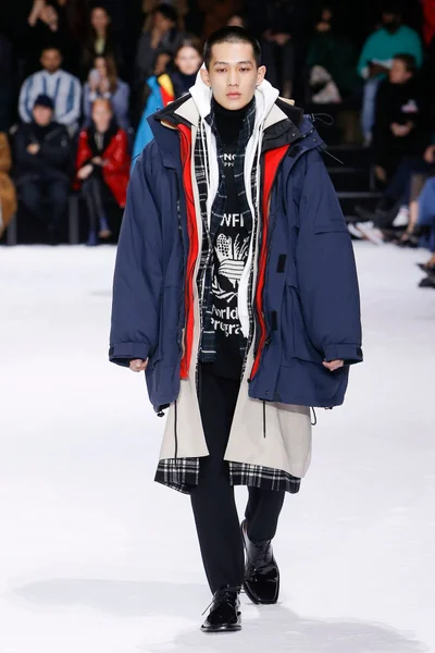 Look 66
